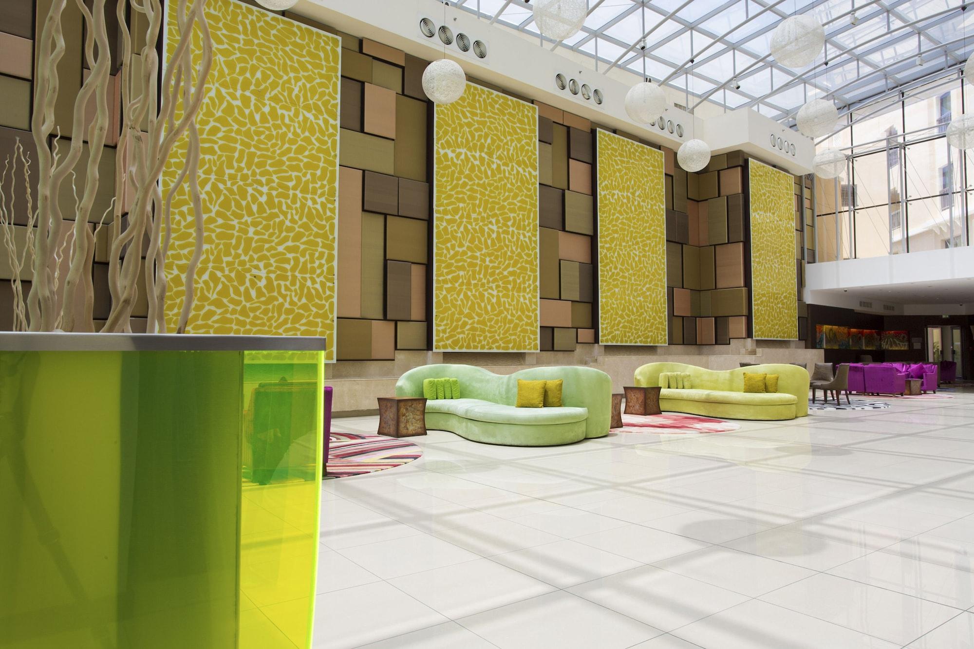 Traders Hotel, Hotel Abu Dhabi